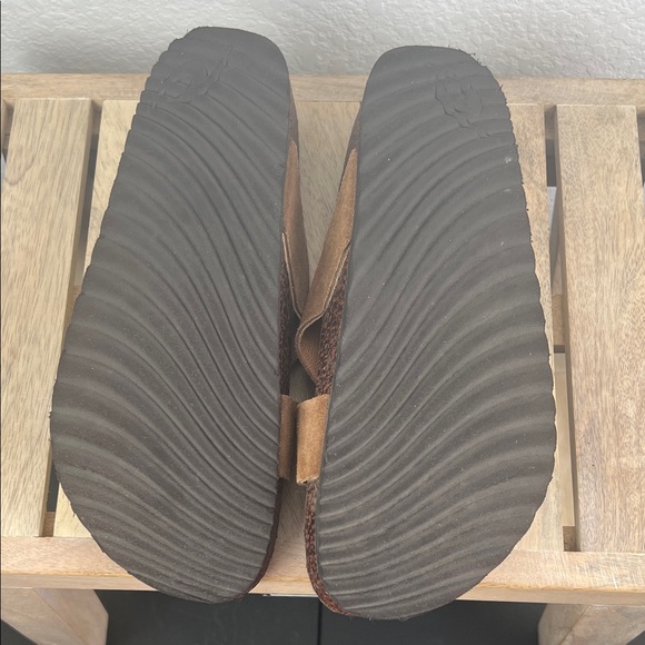 Rip Curl Stella Slip On Brown Suede Leather Sandals Size 8 Women’s - Picture 4 of 5